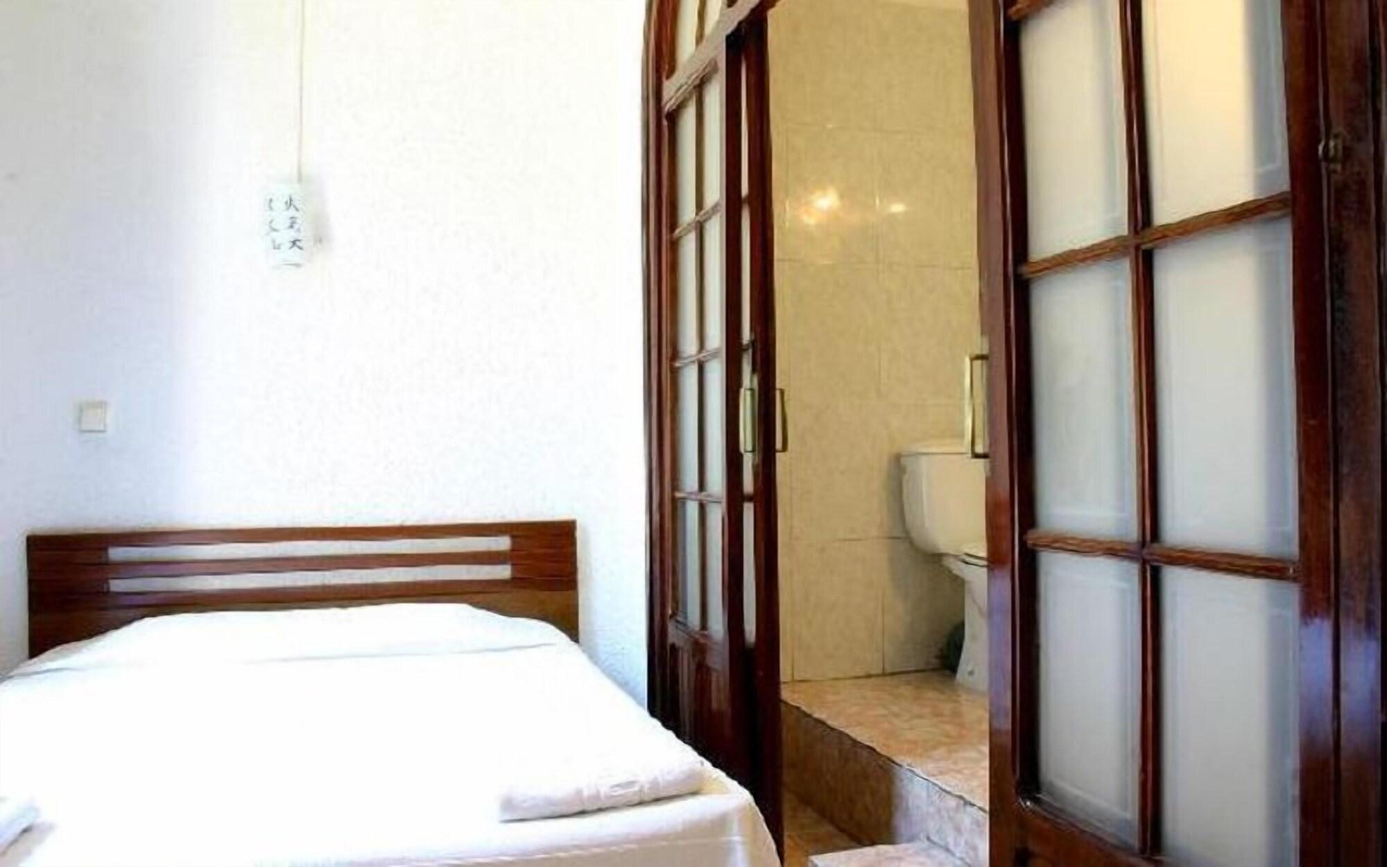 Hostal Eden Barselona Dış mekan fotoğraf