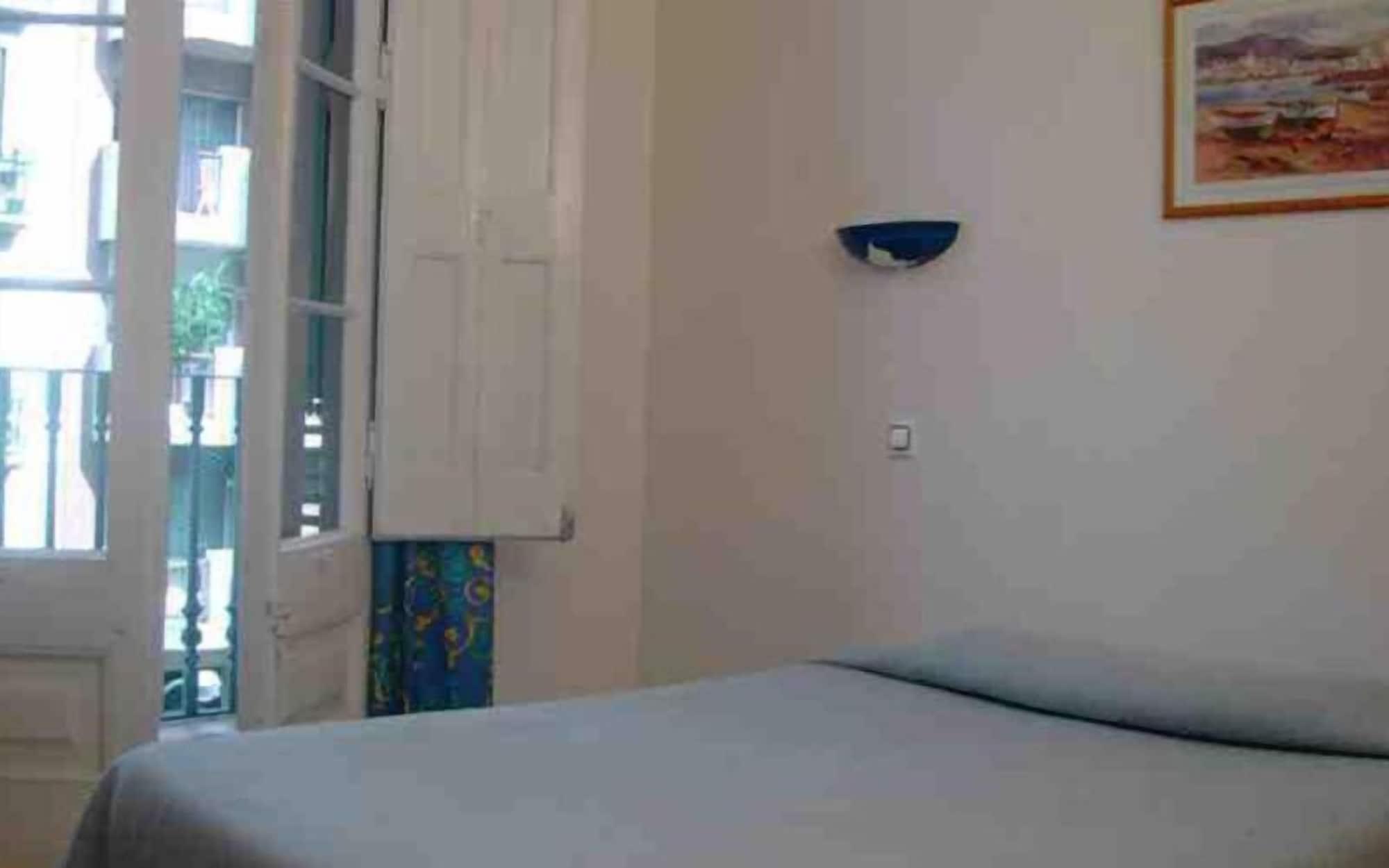 Hostal Eden Barselona Dış mekan fotoğraf
