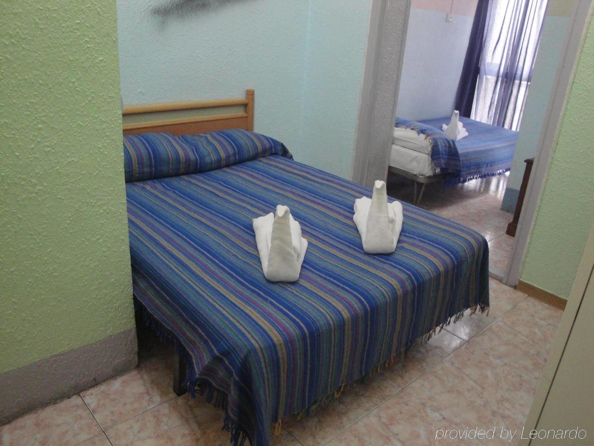 Hostal Eden Barselona Dış mekan fotoğraf